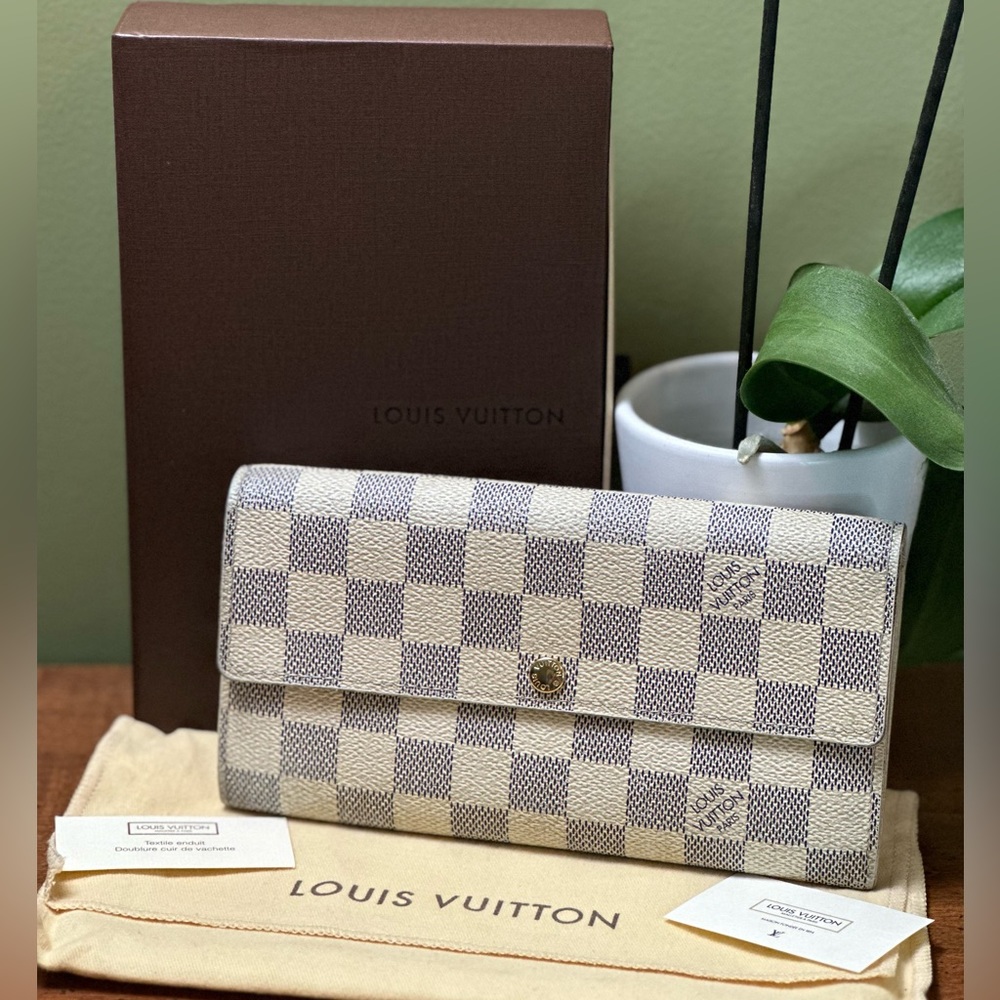 ❌SOLD❌Louis Vuitton Damier Azur Sarah Wallet with box & dust bag - Picture 1 of 17
